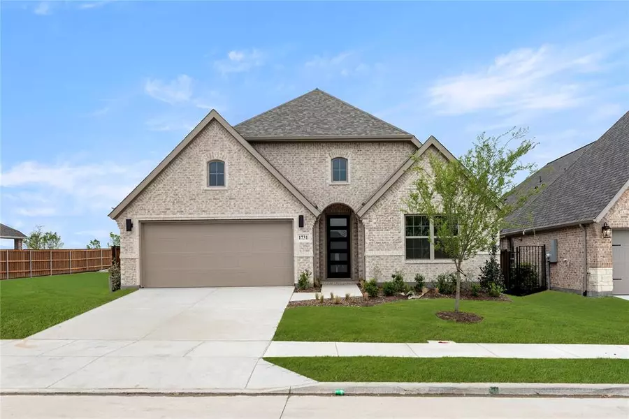 1731 Hillside Stroll Drive, Lavon, TX 75166