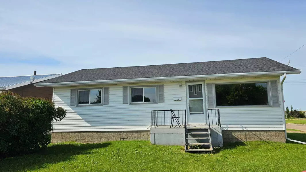 5226 VICTORIA AVE, Coronation, AB T0C1C0