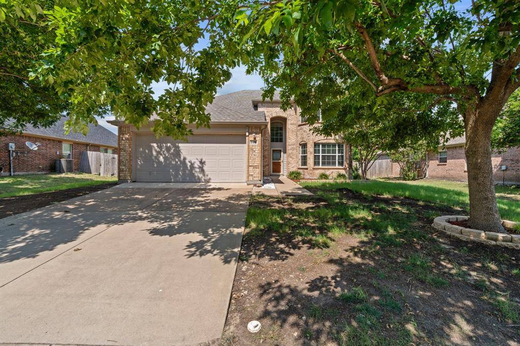 108 Bear Trail, Waxahachie, TX 75165