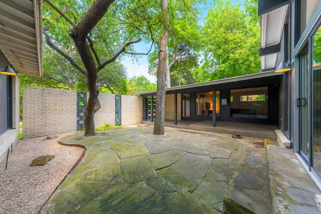 Dallas, TX 75238,9014 Capri Drive