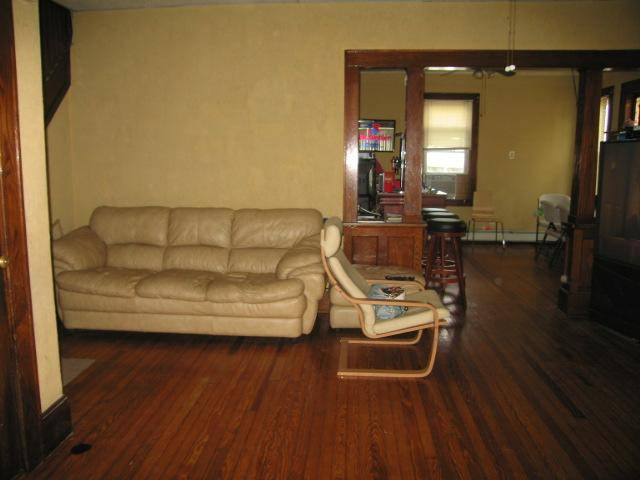 Elizabeth City, NJ 07202,633 Maple Ave