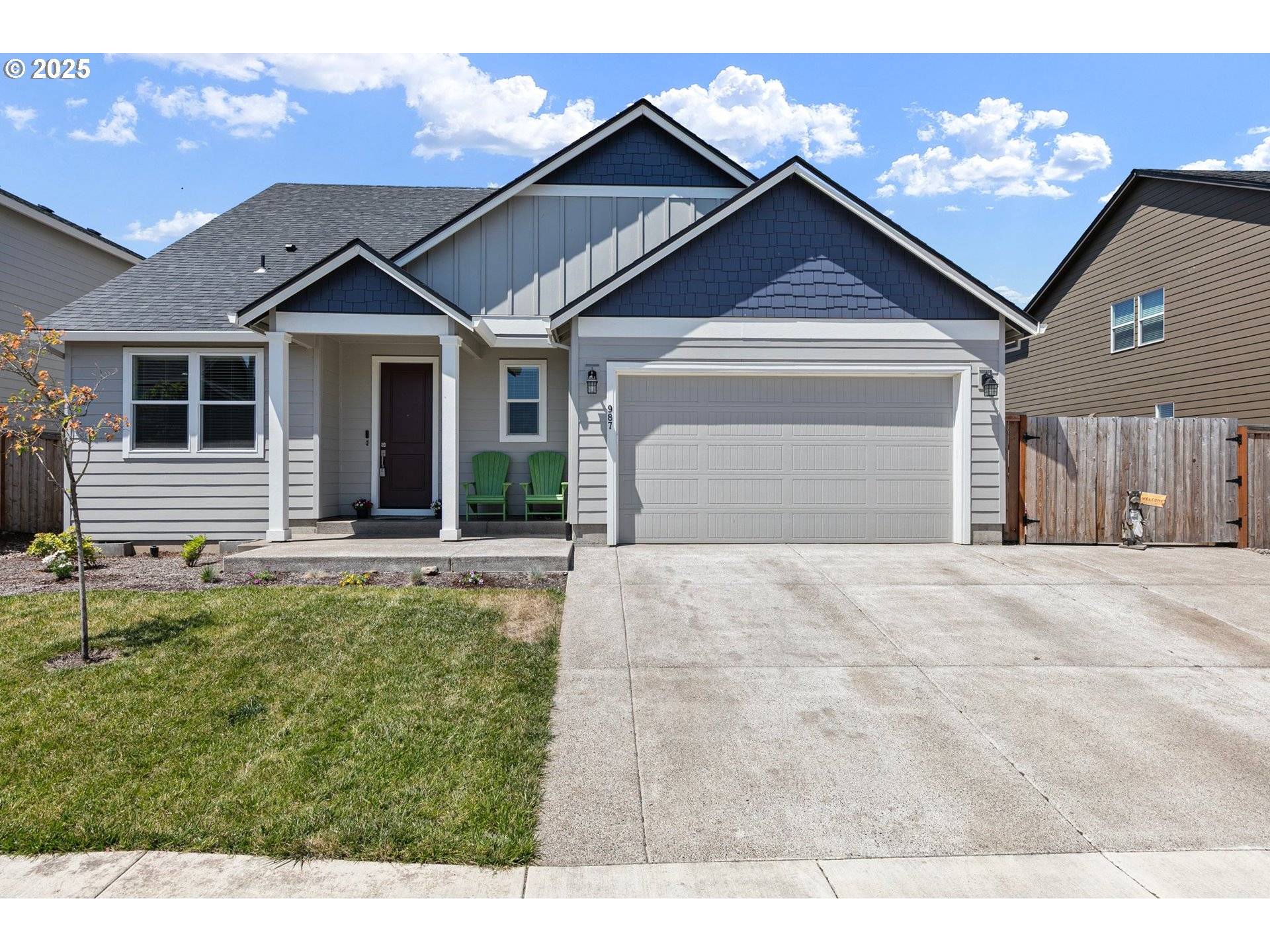 987 FARMINGTON DR, Junction City, OR 97448