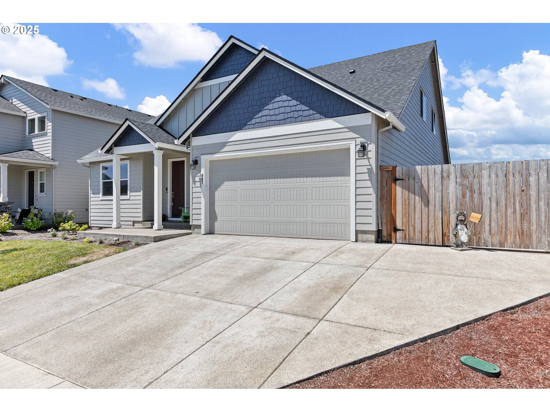 Junction City, OR 97448,987 FARMINGTON DR