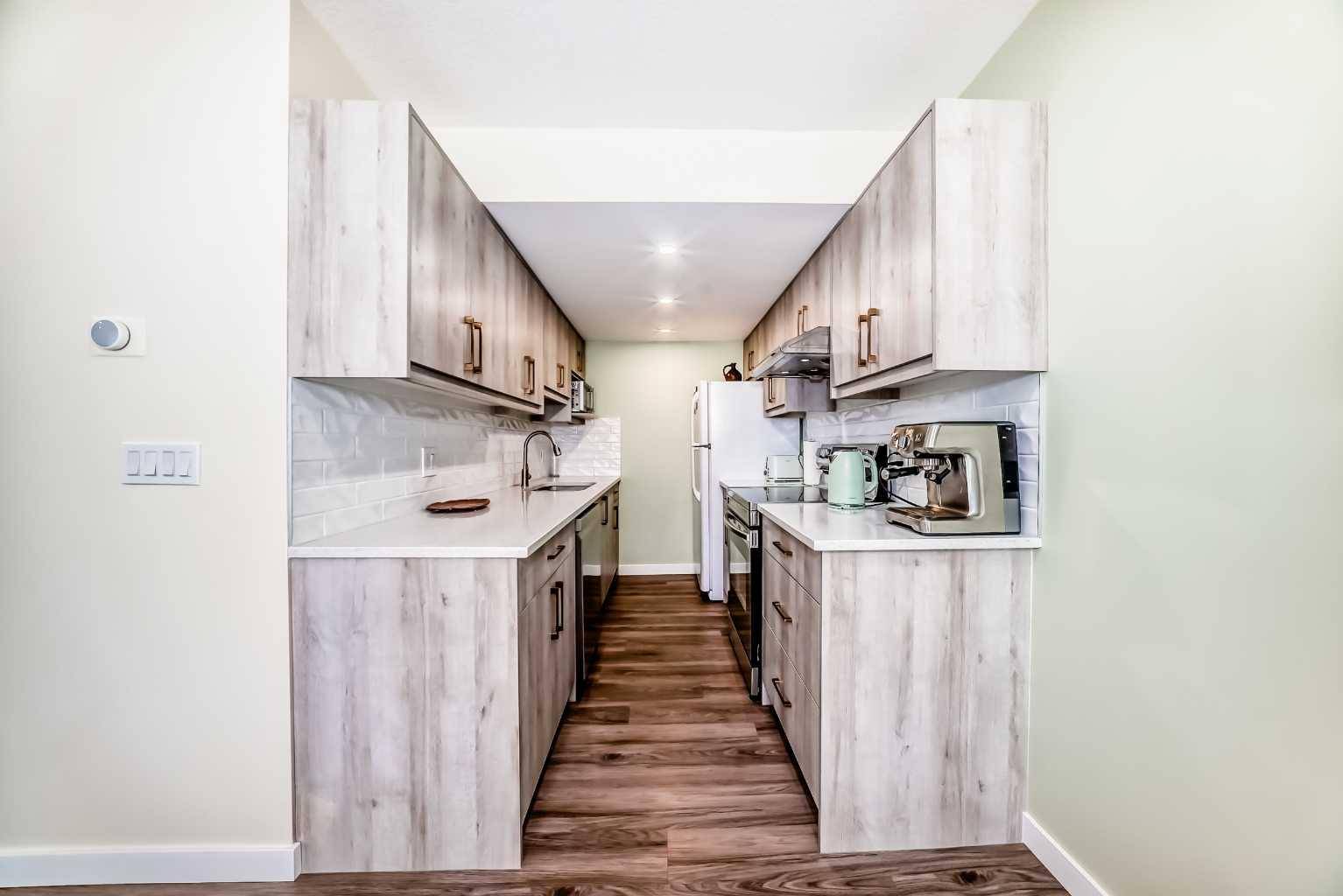 Calgary, AB T2W 3E5,200 Brookpark DR Southwest #126