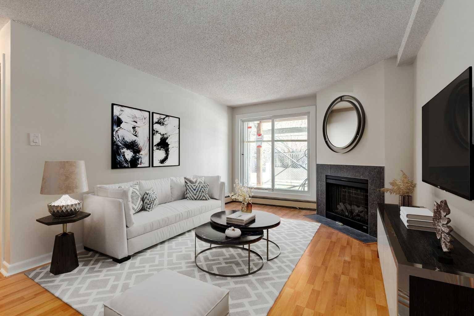 Calgary, AB T3H 1B8,6400 Coach Hill RD SW #612