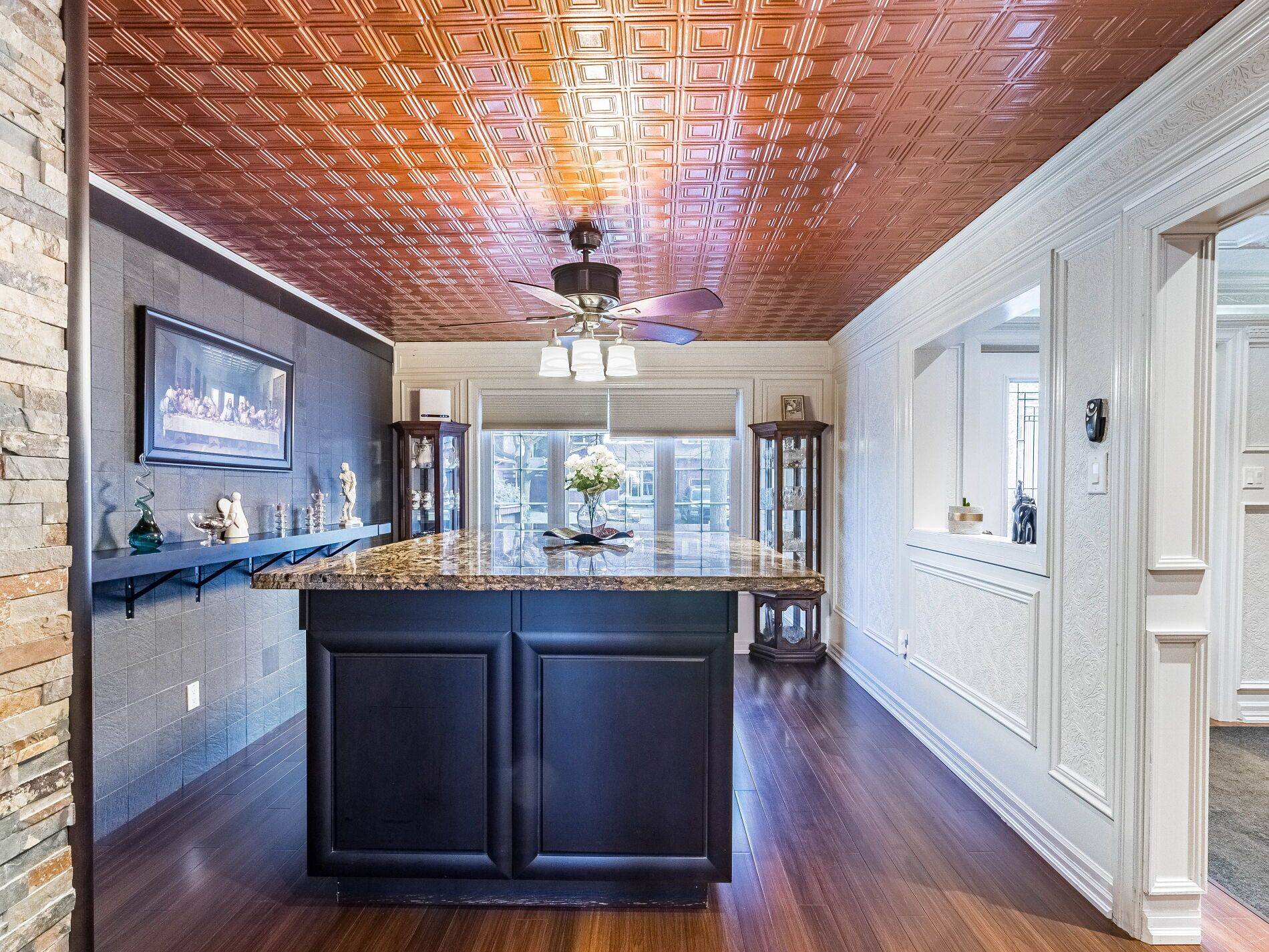 Whitby, ON L1N 8G8,172 Melissa CRES