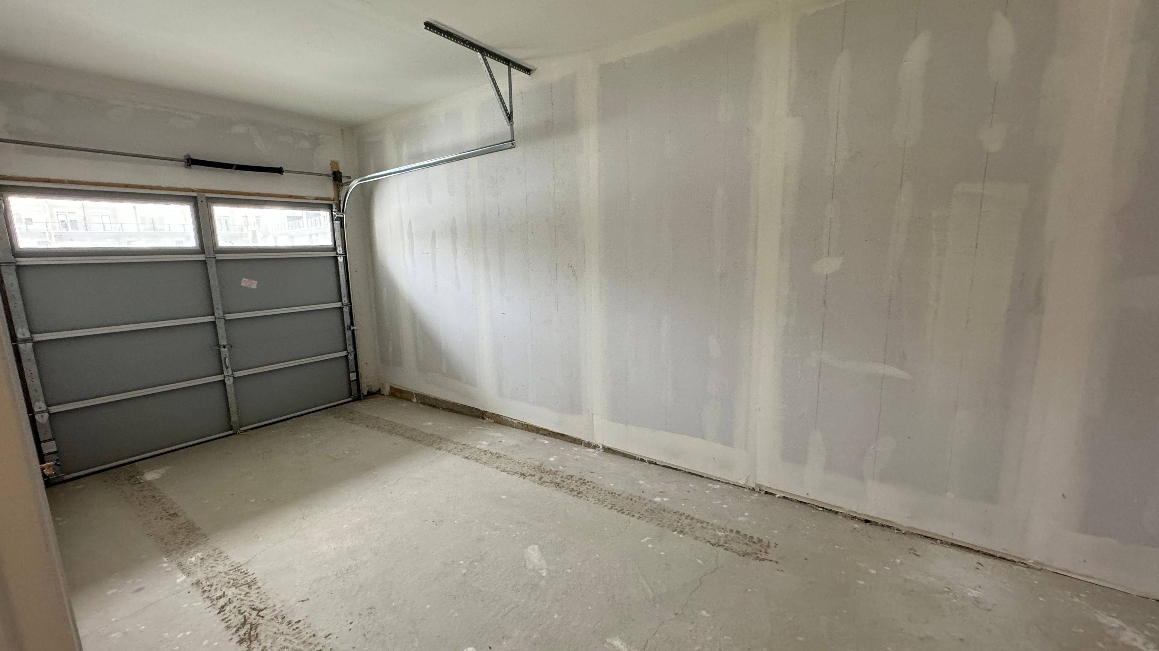 Caledon, ON L7C 3T6,40 Springdale AVE #22