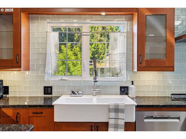 Hood River, OR 97031,3141 ODELL HWY