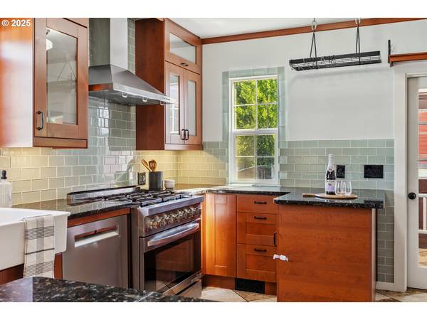 Hood River, OR 97031,3141 ODELL HWY