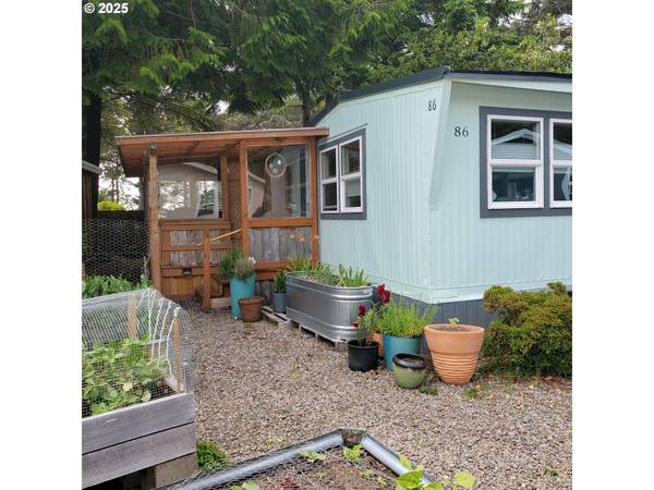 4875 N HIGHWAY 101 ##86, Depoe Bay, OR 97341