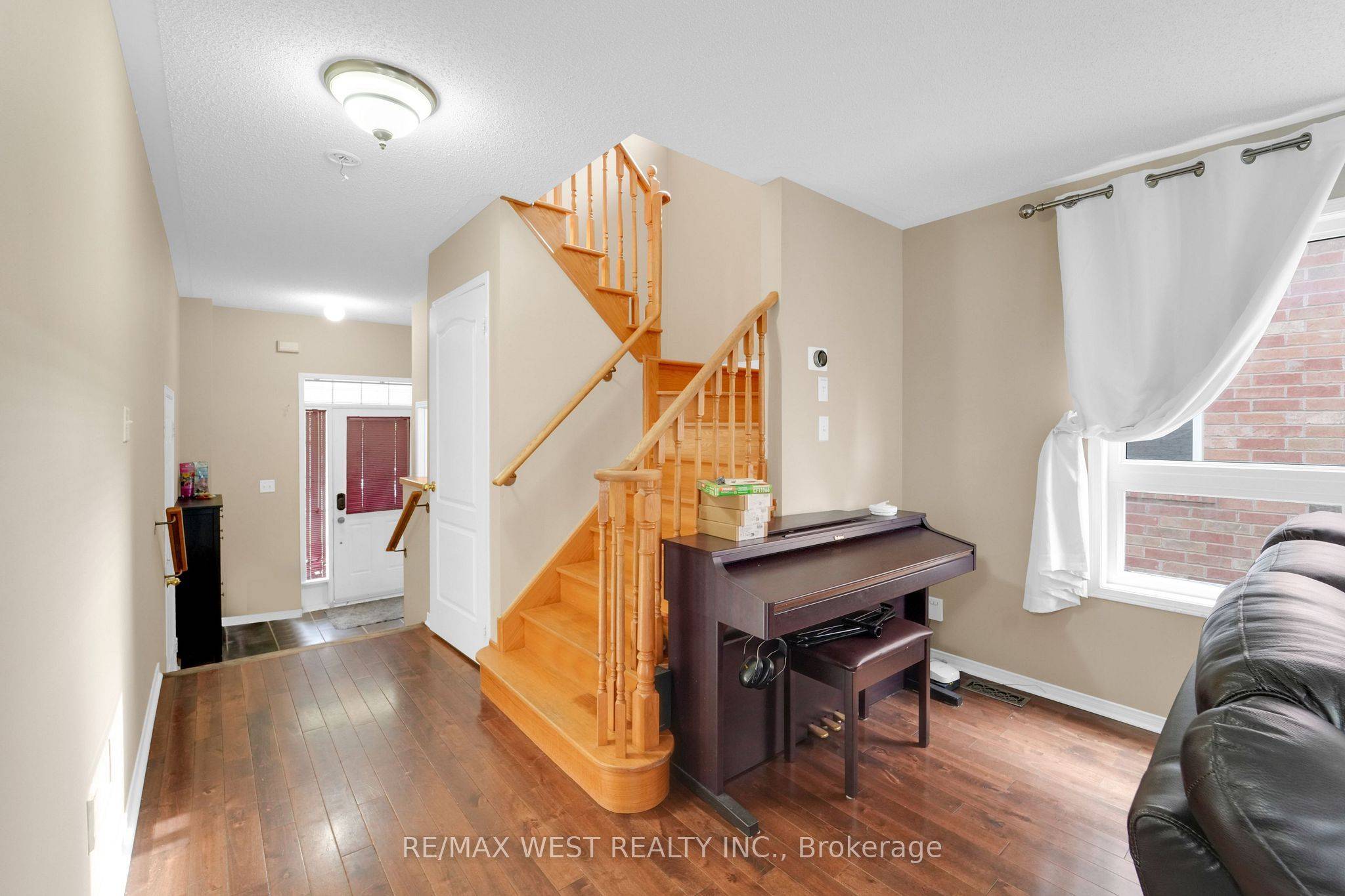 Newmarket, ON L3X 2Y9,57 Kalinda RD