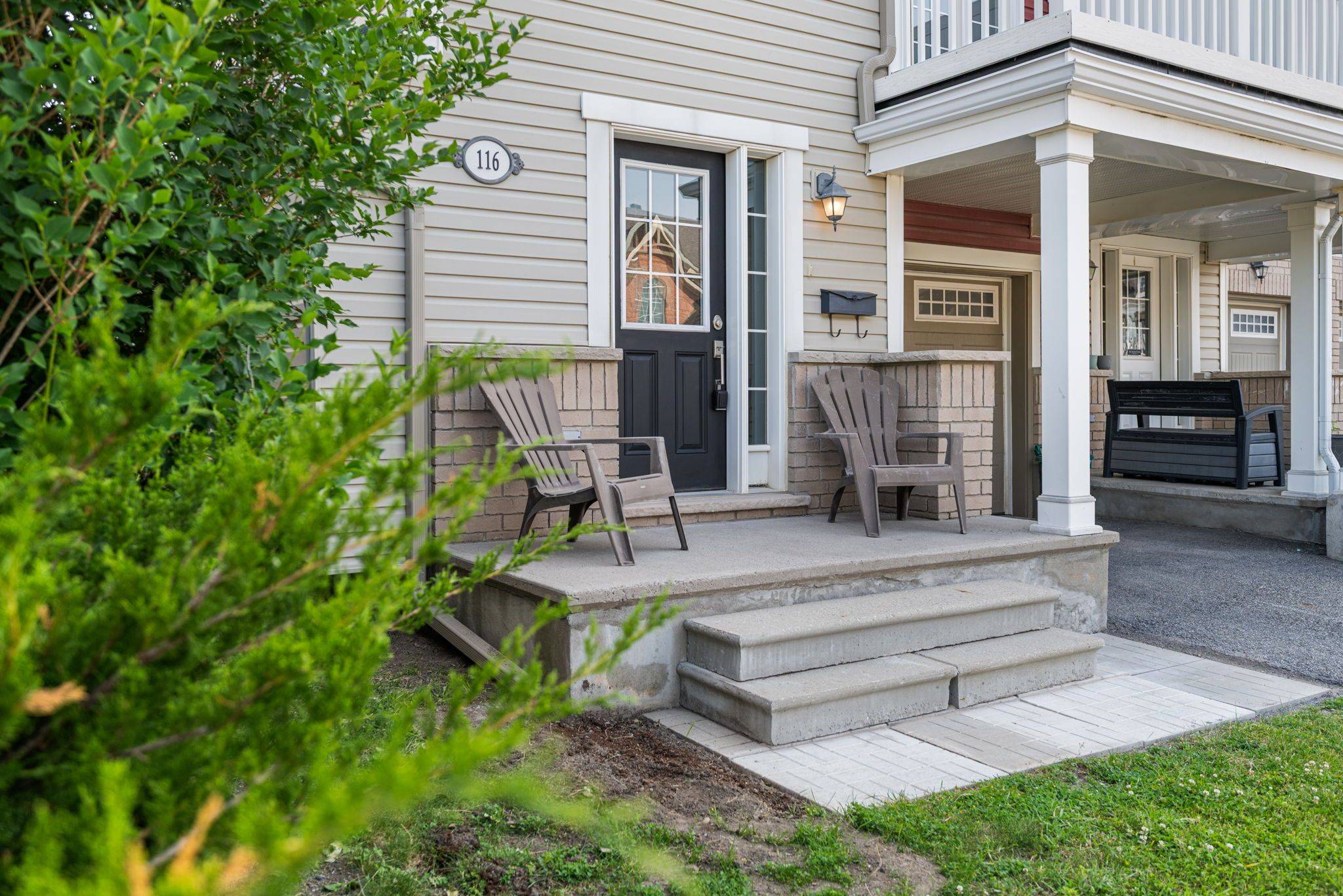 Barrhaven, ON K2J 5W6,116 Pennant AVE