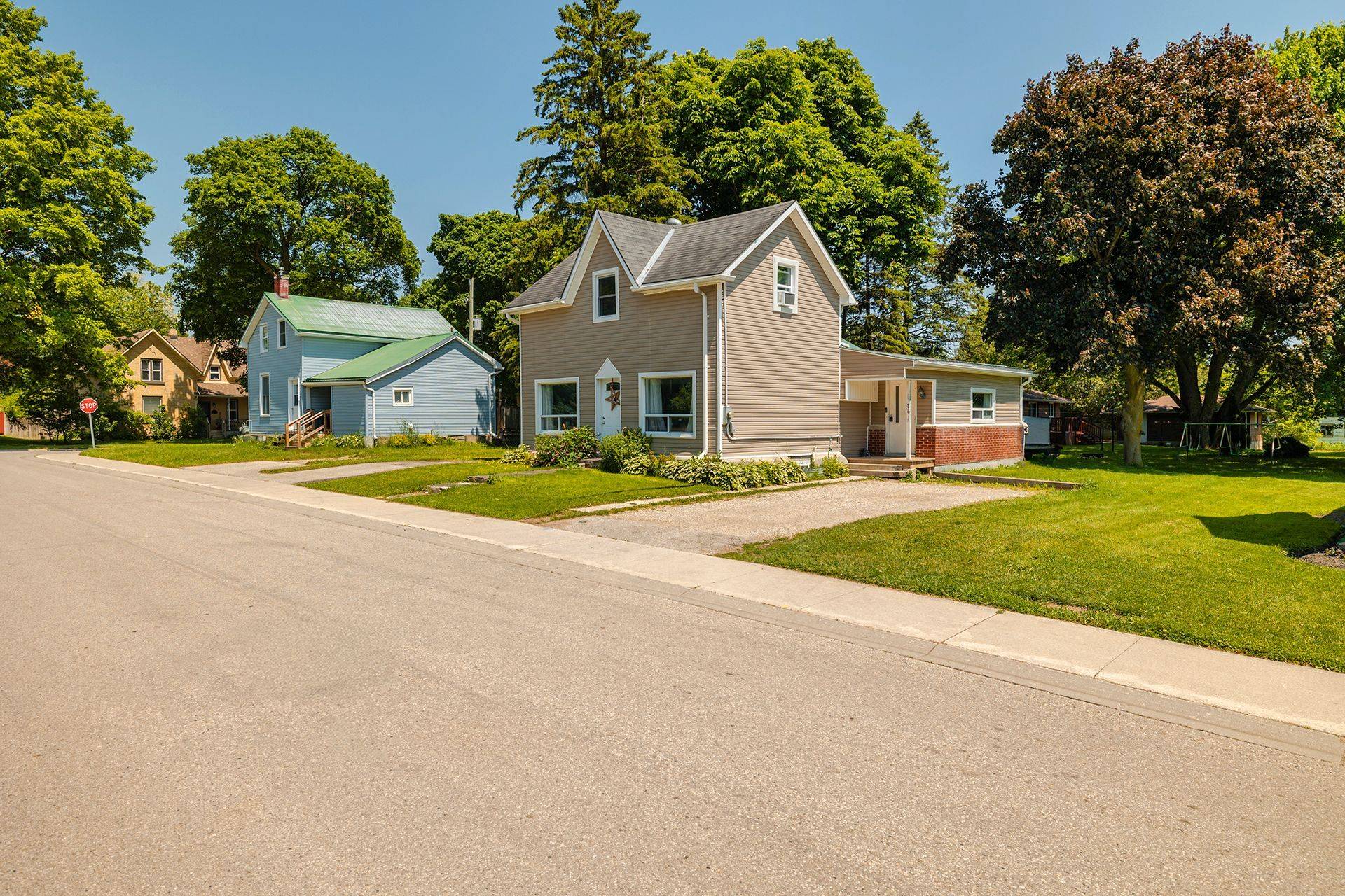 Minto, ON N0G 2P0,530 Wellington ST