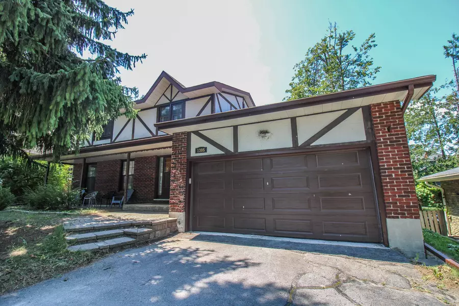 1305 Bridle DR, Peterborough West, ON K9J 7J7