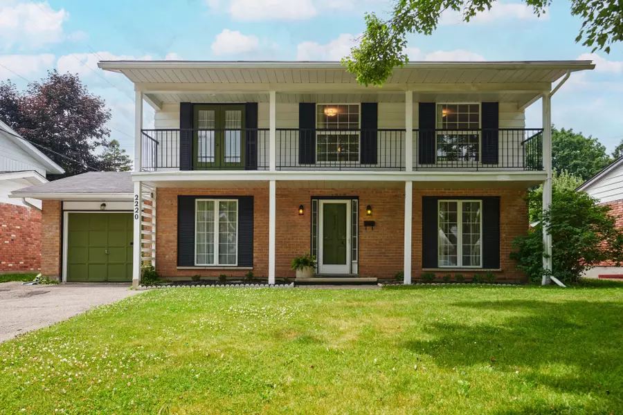 2220 Quinton ST, Alta Vista And Area, ON K1H 6V3