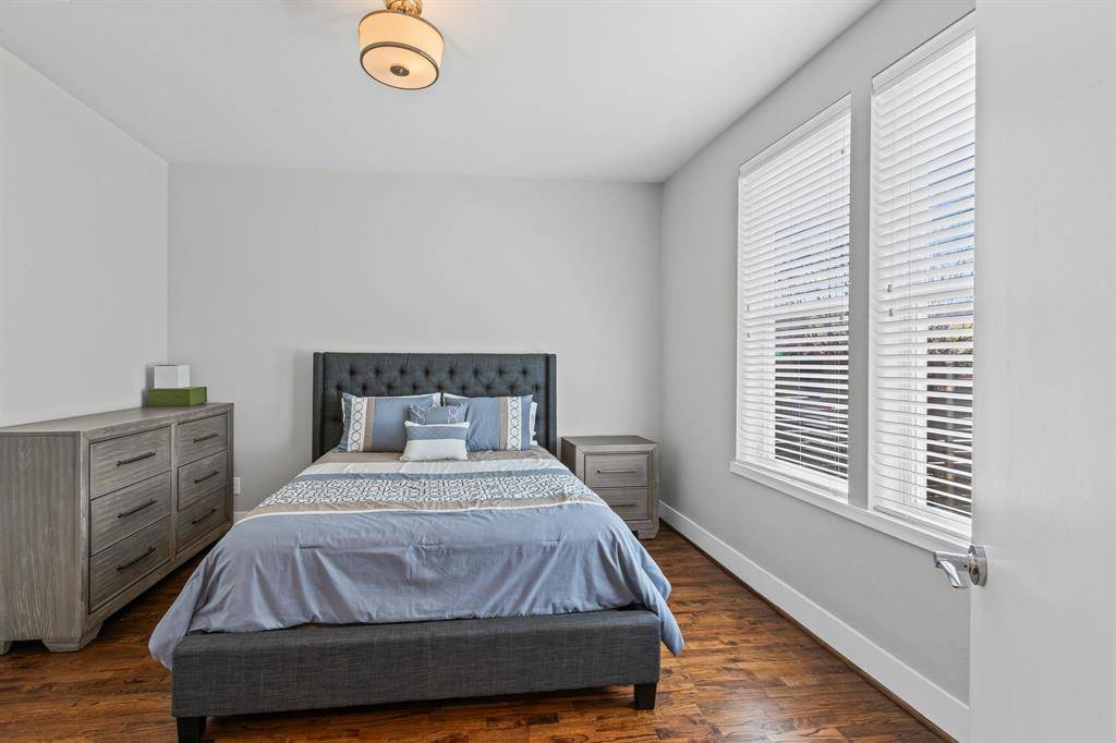 Dallas, TX 75219,4211 Rawlins Street #97