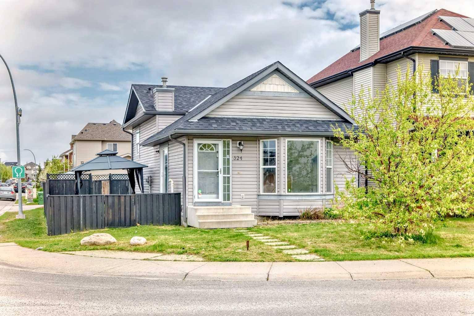 324 Taradale DR NE, Calgary, AB T3J 4N9