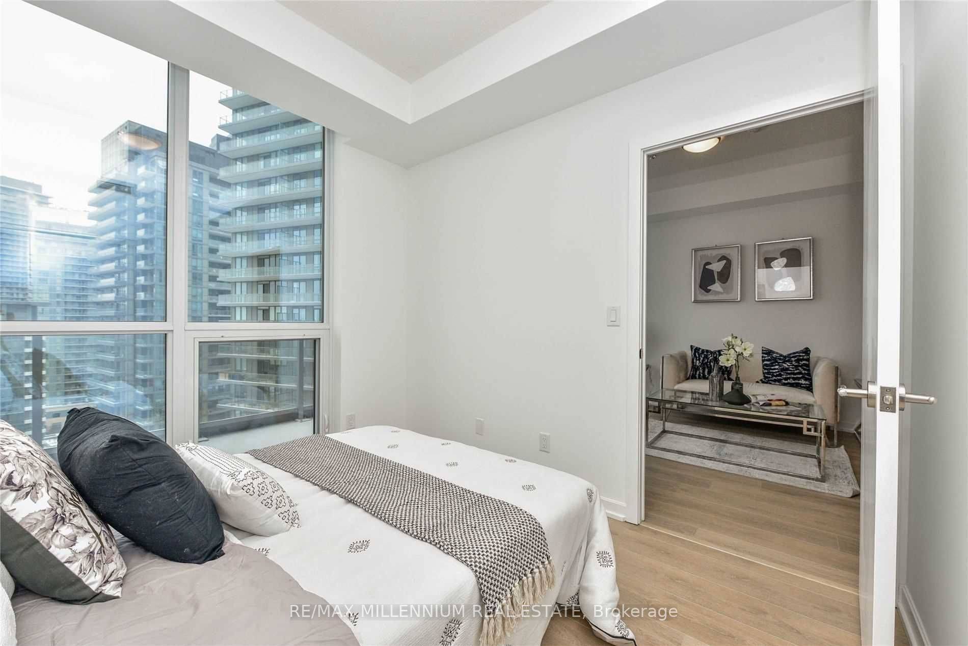 Toronto C15, ON M2J 1M5,36 Forest MNR #1309
