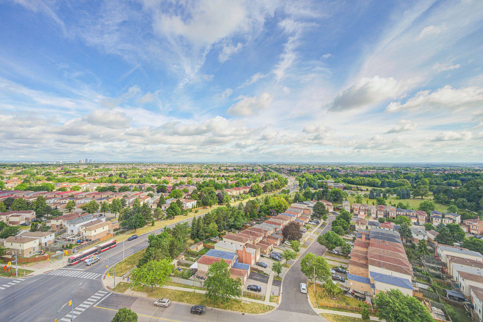 Toronto E07, ON M1V 4X7,160 Alton Towers CIR #1705