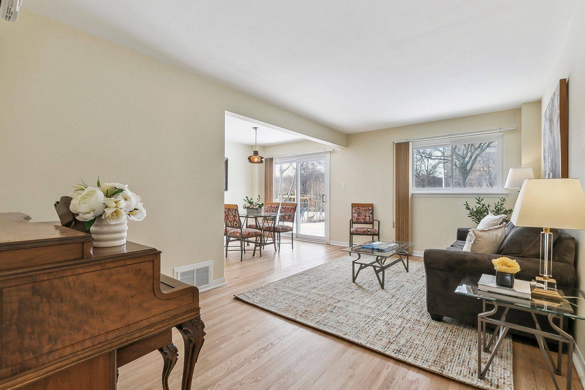 Toronto E07, ON M1S 3N2,24 Hartleywood DR
