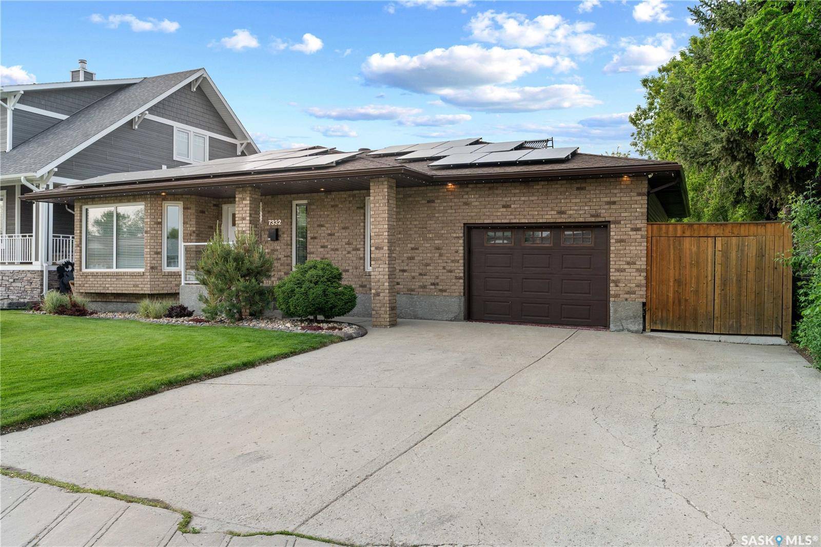 Regina, SK S4T 0T1,7332 7th AVENUE