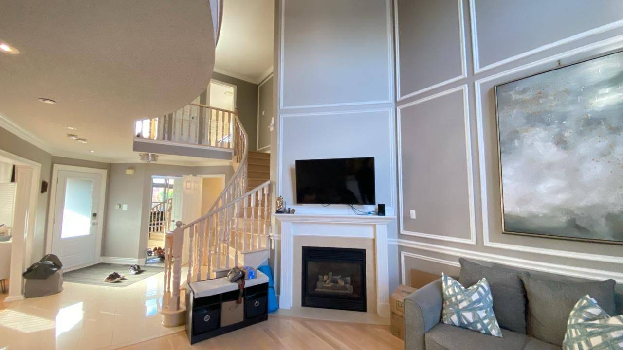 Mississauga, ON L5N 7B2,3878 Parkgate DR