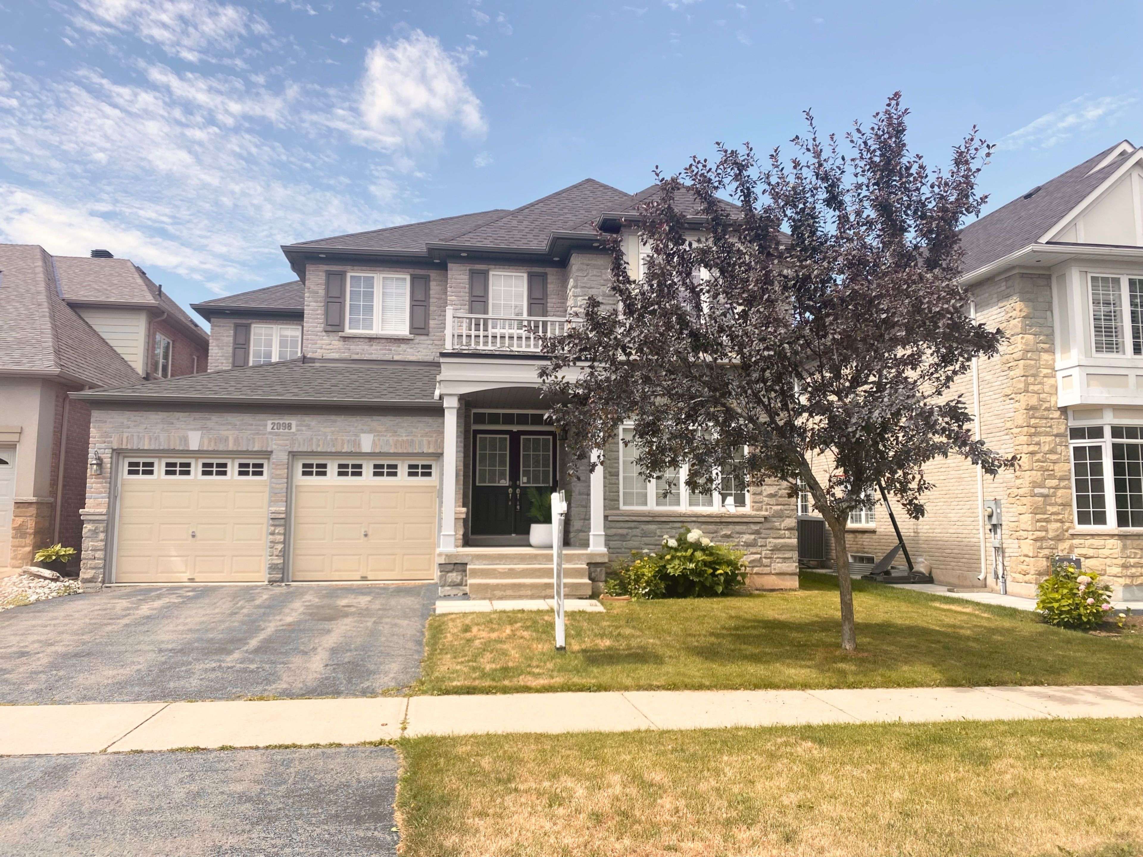 2098 Wildfel WAY, Oakville, ON L6M 0E2