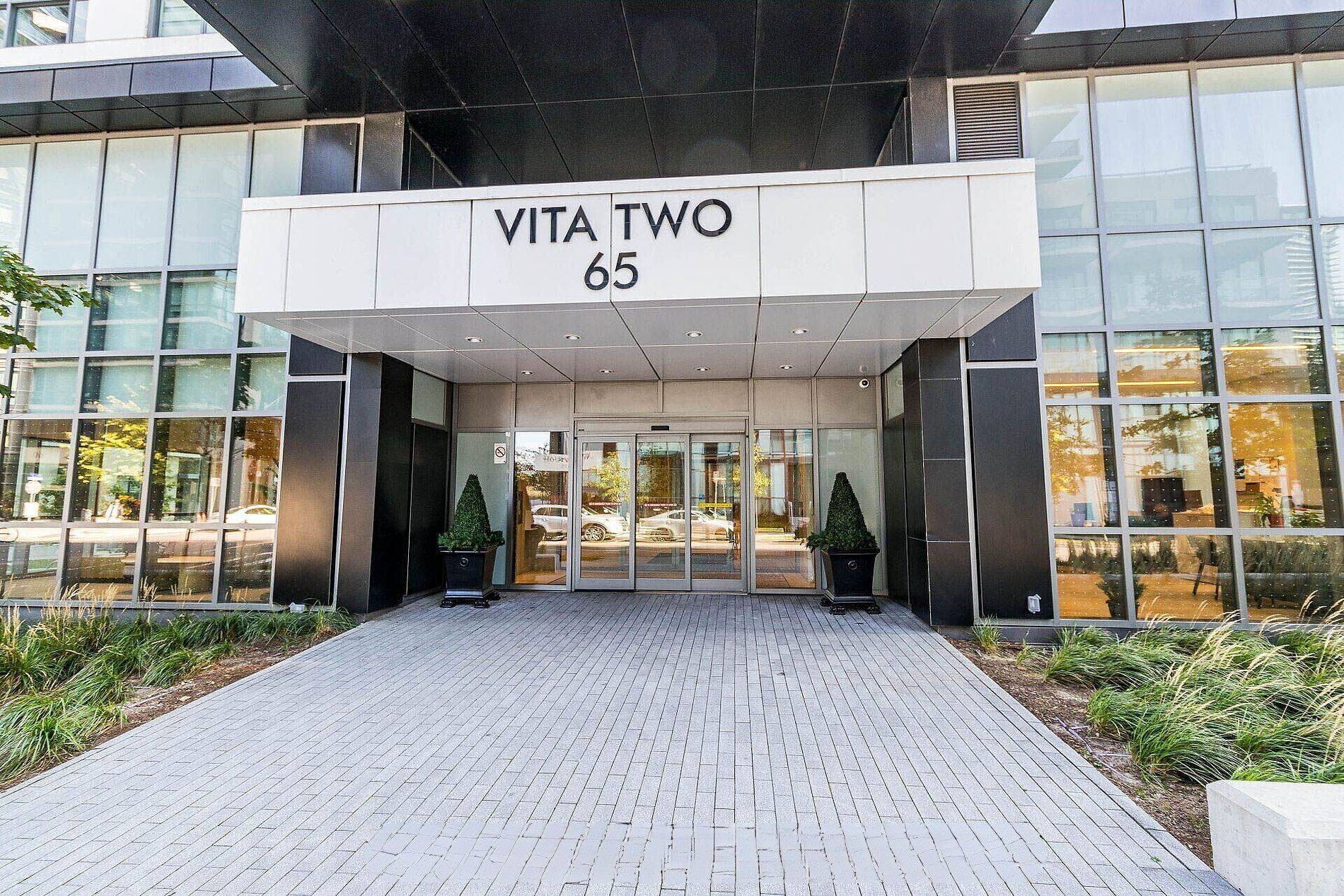 Toronto W06, ON M8V 0G3,65 Annie Craig DR #416
