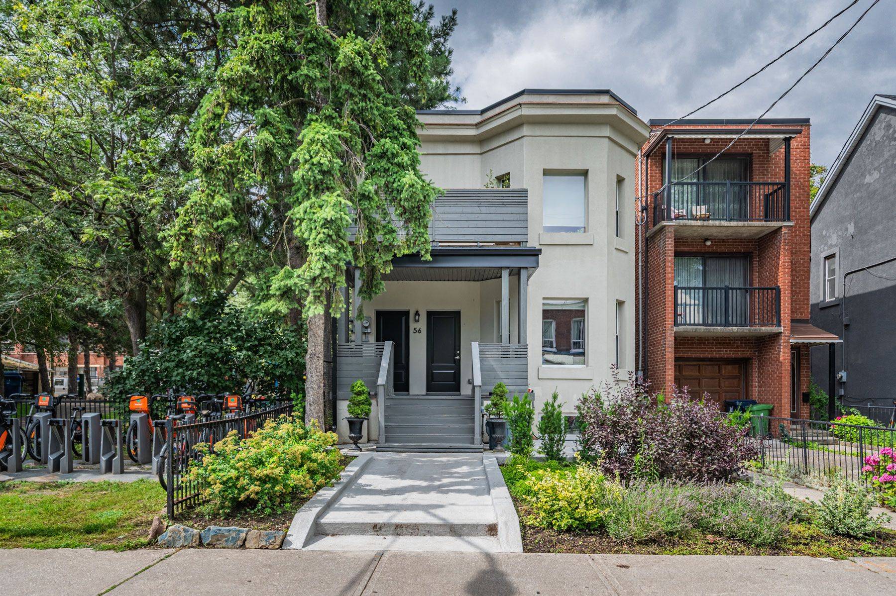 56 Wright AVE #1, Toronto W01, ON M6R 1K8
