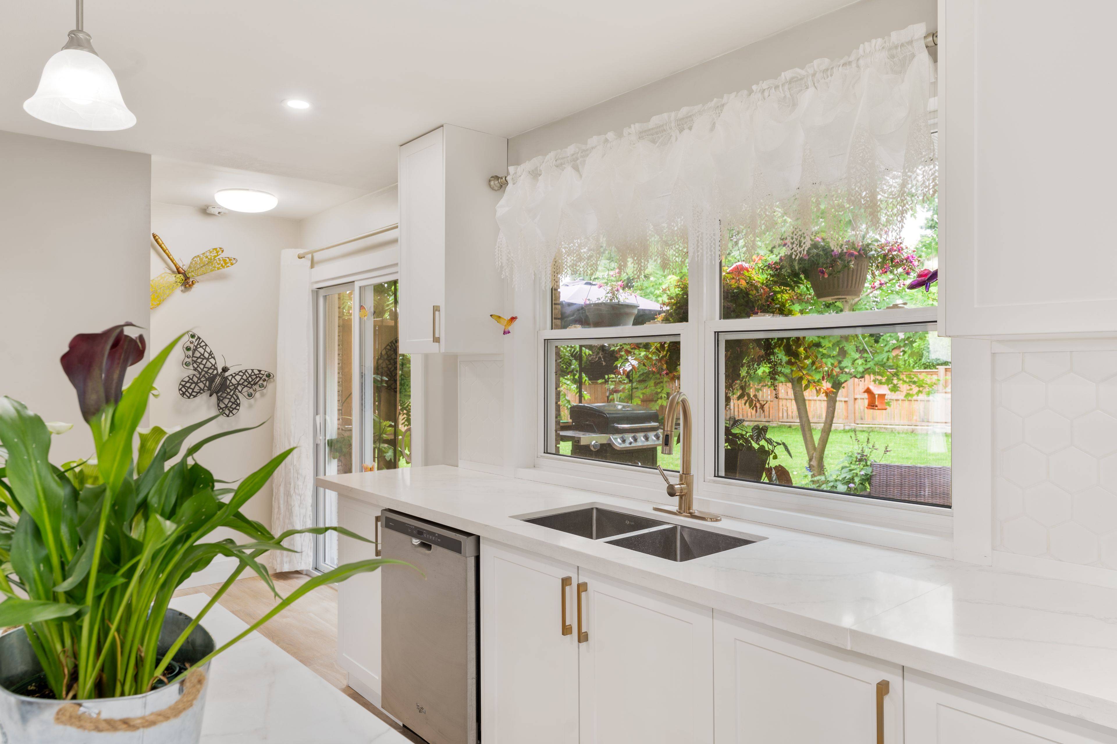 Arran-elderslie, ON N0G 1L0,24 Fairview DR