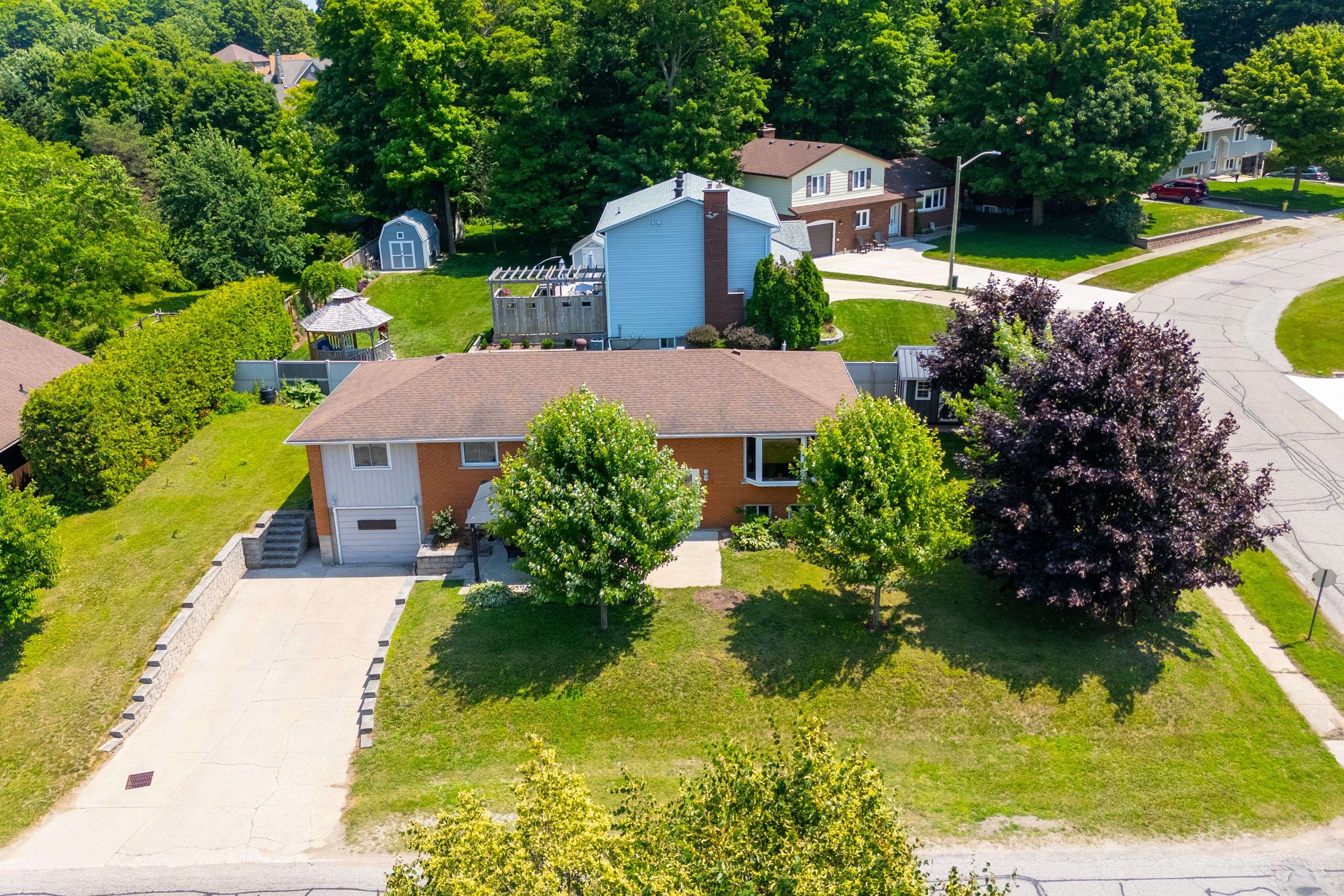 415 Wellington ST, Saugeen Shores, ON N0H 2C0