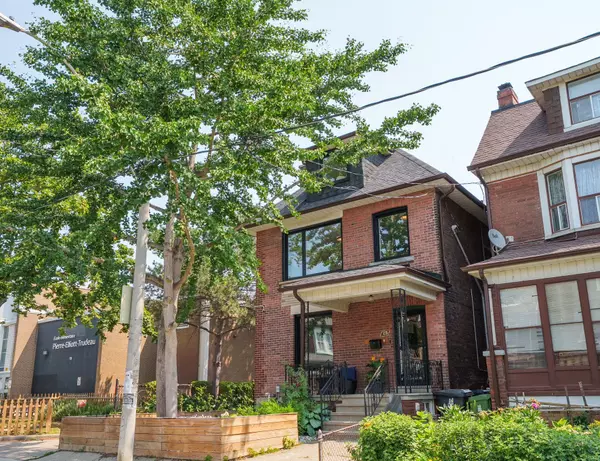 Toronto C01, ON M6J 2S4,29 Grace ST