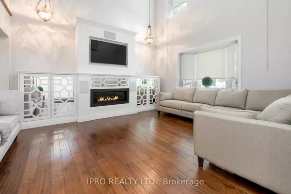 Brampton, ON L6X 1W8,18 Sunset BLVD