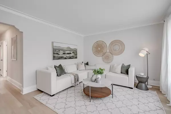 Oakville, ON L6K 3E5,397 Bartos DR