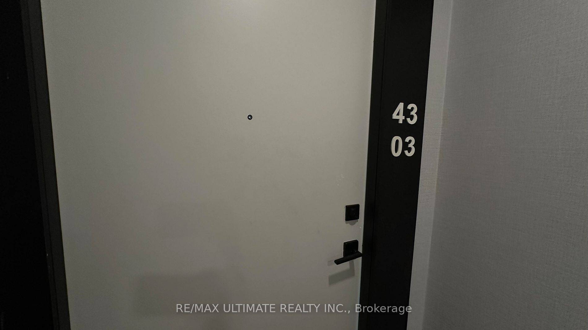 Toronto C08, ON M5B 0C8,319 Jarvis ST #4303