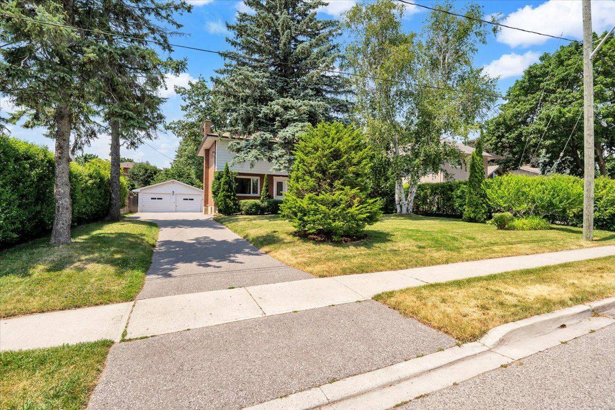 Whitby, ON L1N 3L8,204 Hazelwood DR
