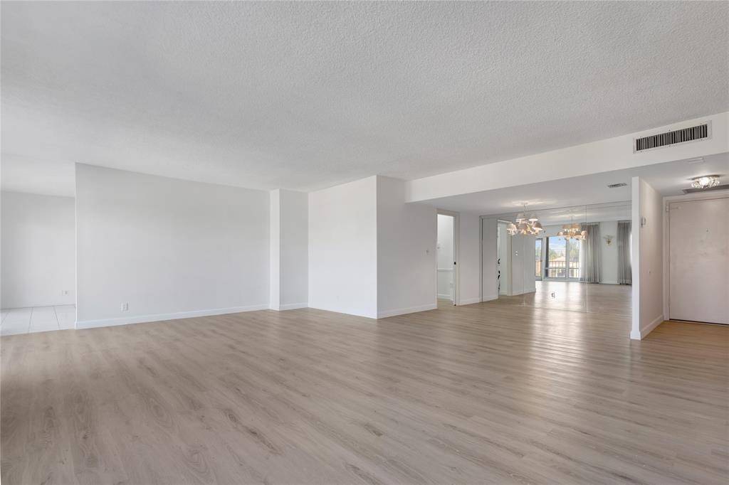 Fort Lauderdale, FL 33301,2500 E Las Olas Blvd #406