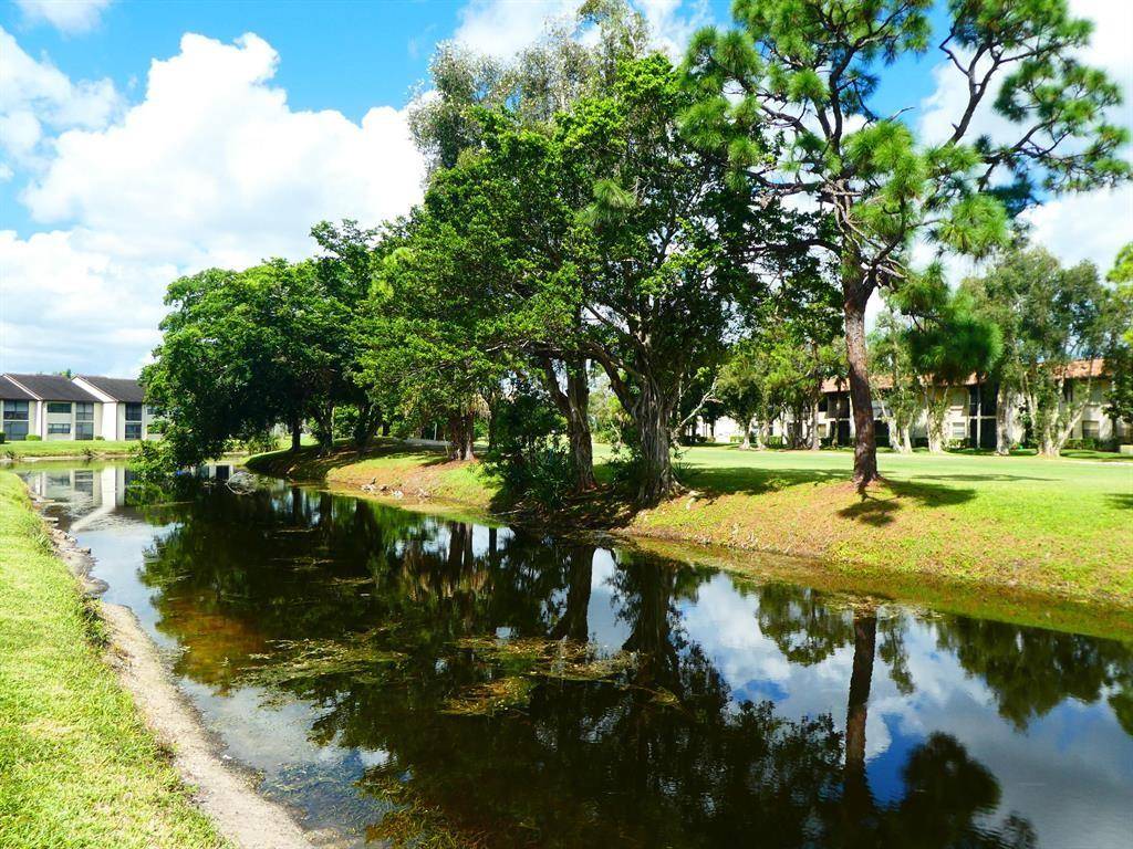 Lake Worth, FL 33467,7593 Tahiti Lane #204