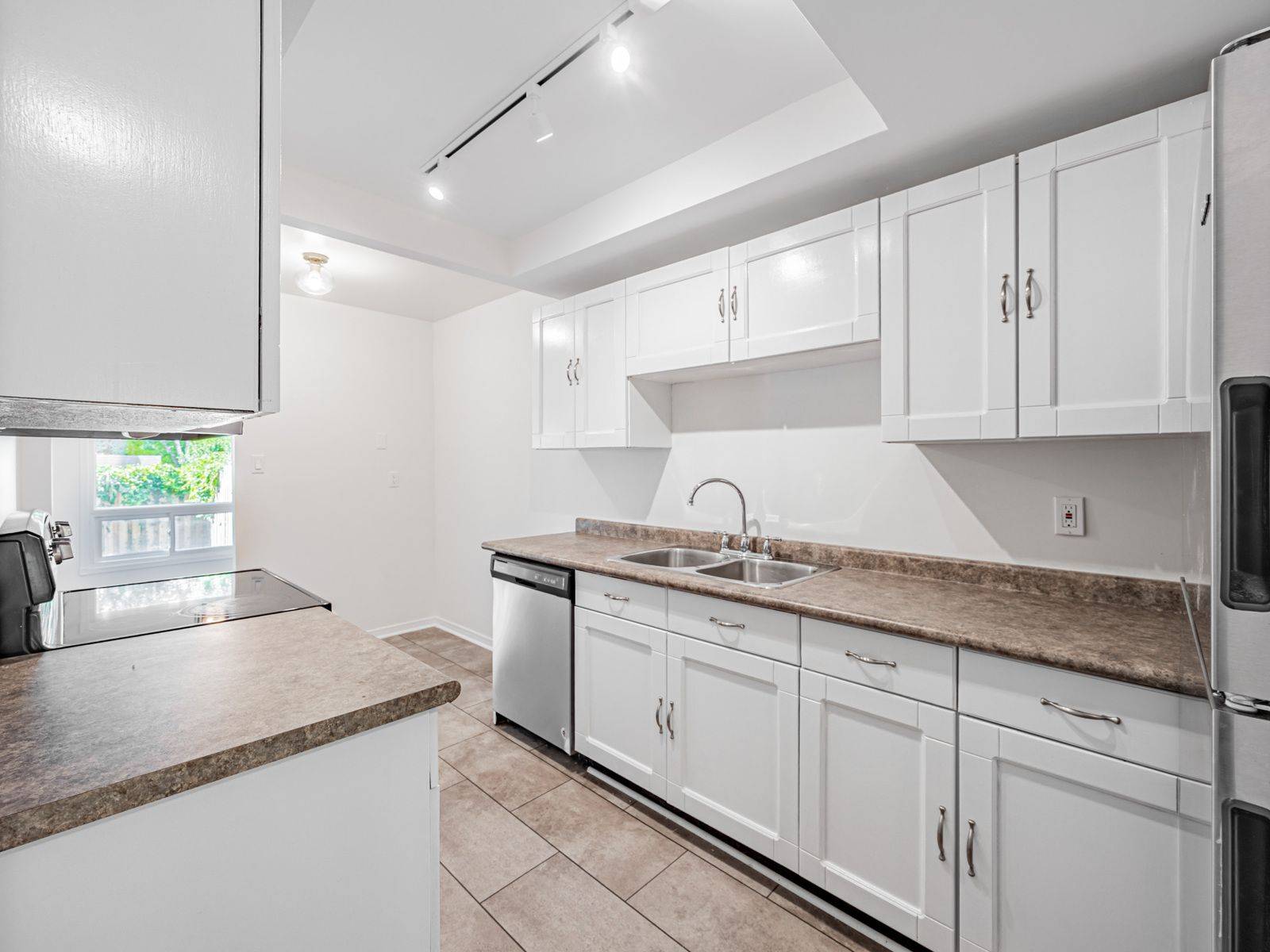 Markham, ON L3P 3T7,2 Reginald CRES