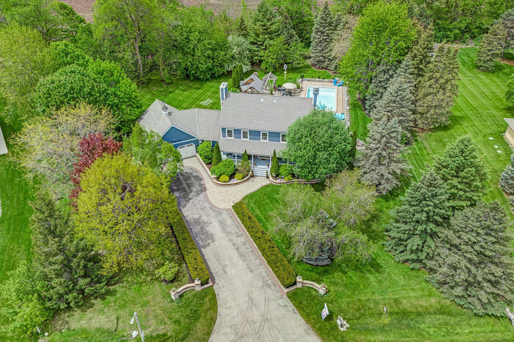 Bradford West Gwillimbury, ON L3Z 2A4,20 Brownlee DR