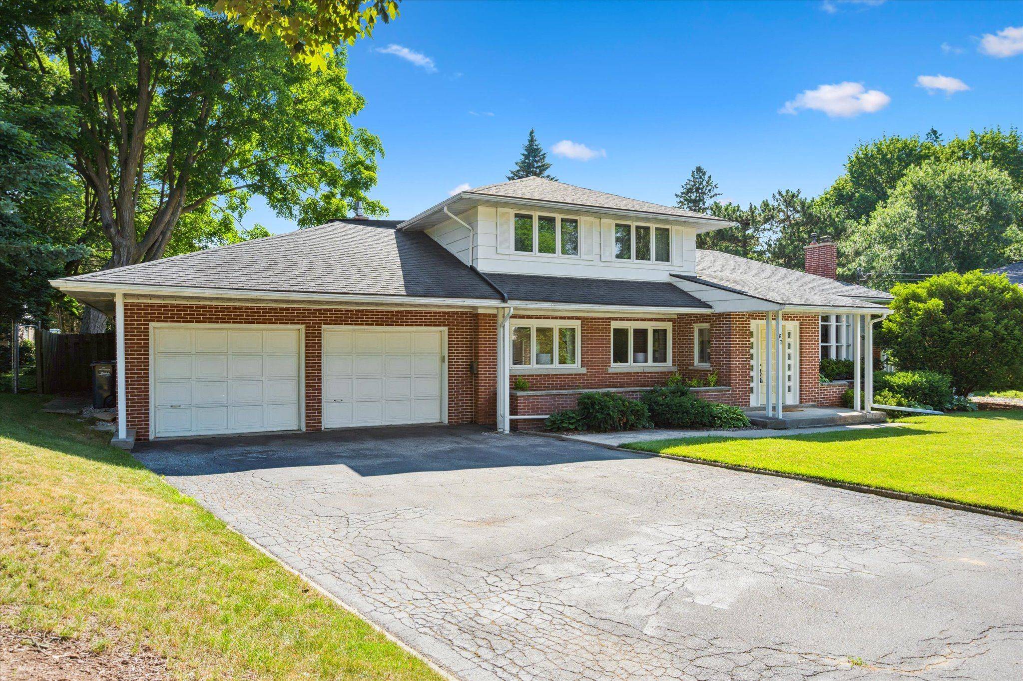 Guelph, ON N1G 2H1,67 Woodside RD