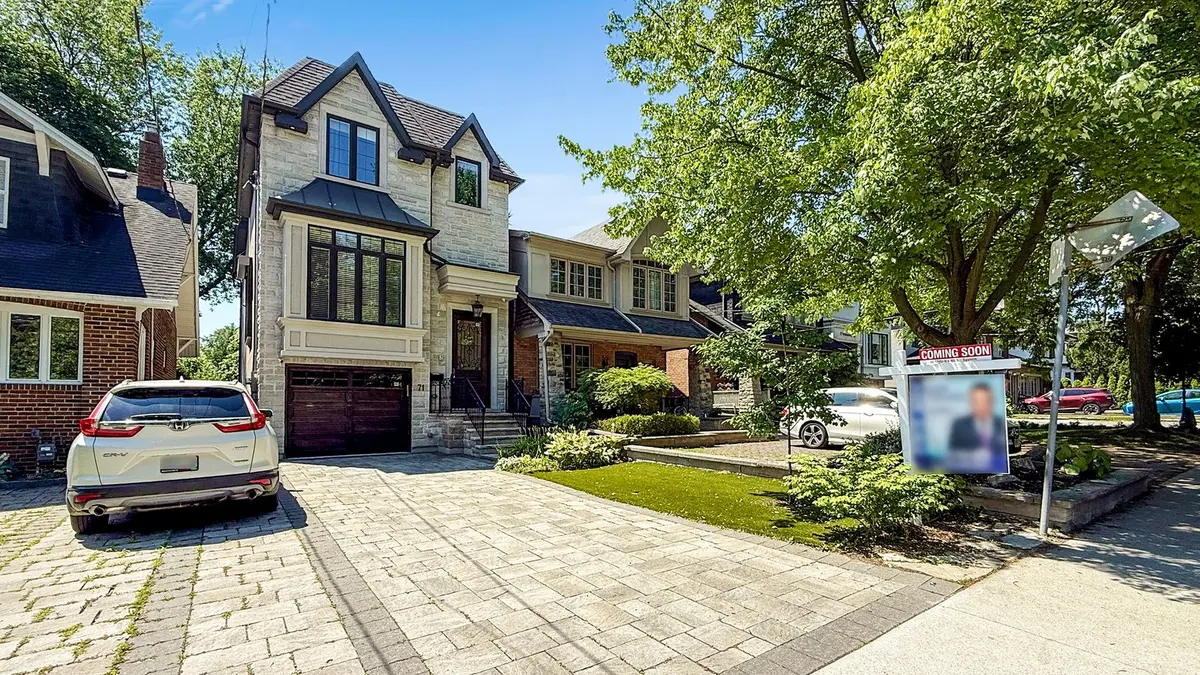 71 Deloraine AVE, Toronto C04, ON M5M 2A8