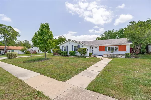 1215 Cloverdale Drive, Richardson, TX 75080