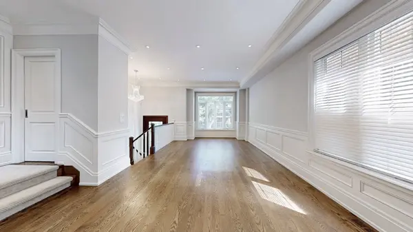 71 Deloraine AVE, Toronto C04, ON M5M 2A8