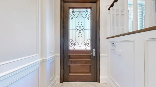 71 Deloraine AVE, Toronto C04, ON M5M 2A8