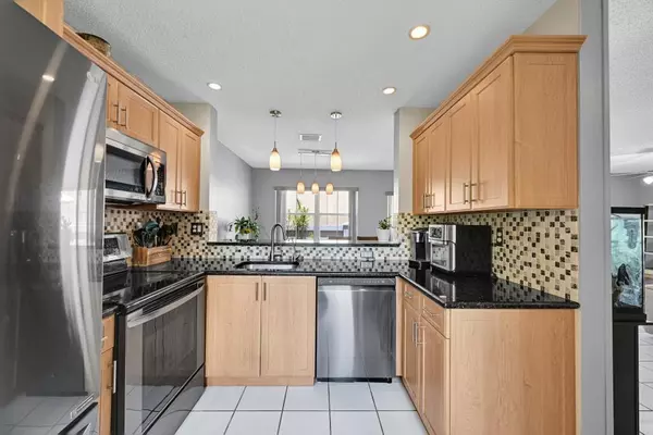 Davie, FL 33325,14141 N Forest Oak Cir