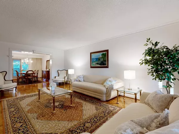 Toronto W08, ON M9A 4Z6,83 Eden Valley DR