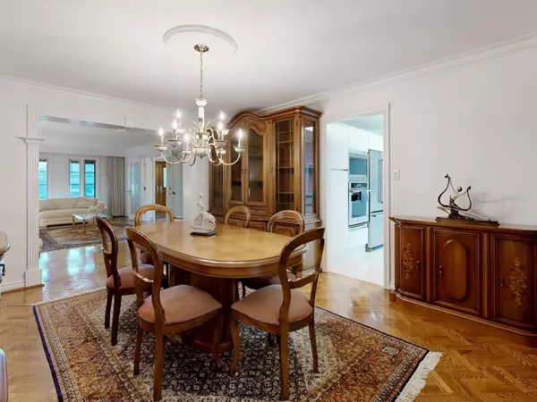 Toronto W08, ON M9A 4Z6,83 Eden Valley DR