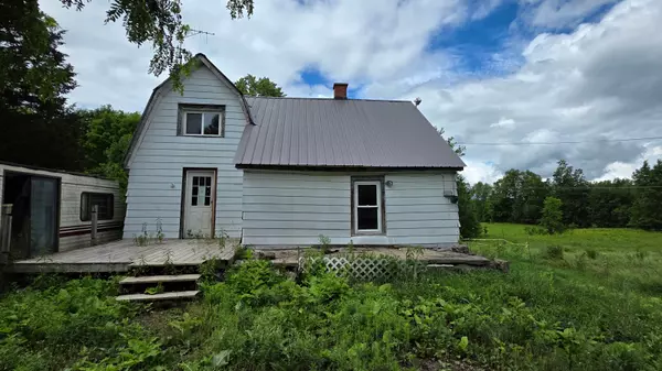 Tweed, ON K0K 3J0,180 Brinson RD