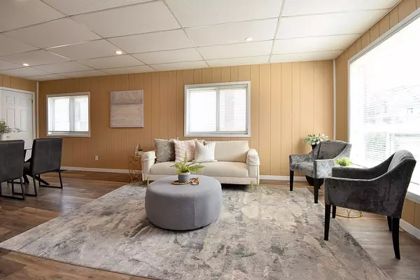 Hamilton, ON L8L 4X1,449 Mary ST